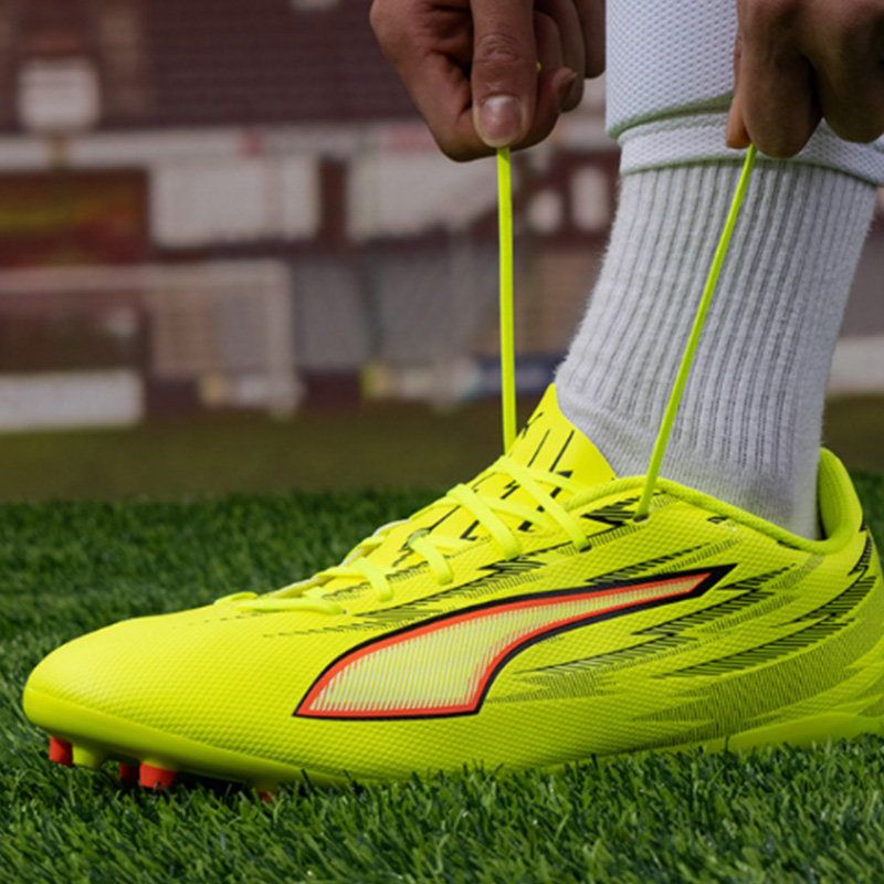 Chaussures de football Puma Mi - Men Shoes Puma avis et prix